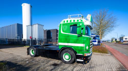 20260329-Tom-Holding-00178